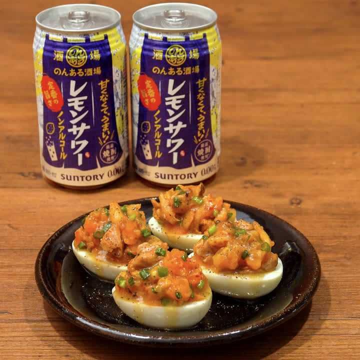 焼き鳥とキムチのおつまみ卵