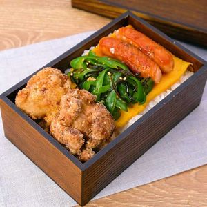 唐揚げウインナー弁当