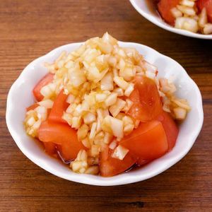 玉ねぎだれの冷やしトマト