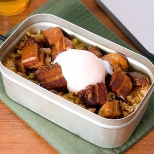 「角煮のほうじ茶炊き込みご飯」のレシピ動画
