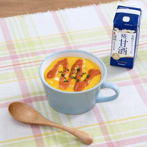 溶かしすぎバターのマグカップオムライス