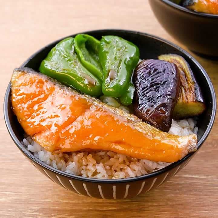 鮭の蒲焼丼