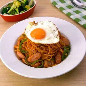 「もちもちパスタのナポリタン献立」のレシピ動画