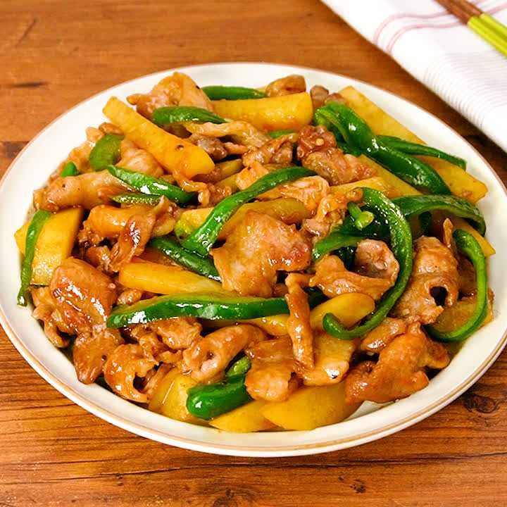 豚肉とじゃが芋のピリ辛スタミナ炒め