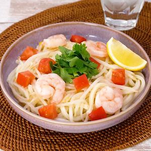 エスニック風サラダうどん
