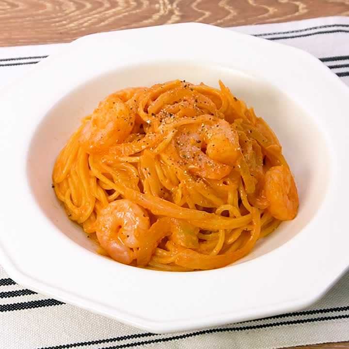 えびのトマトクリームパスタ