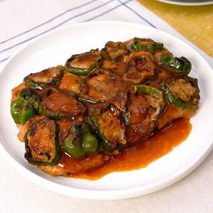 パックのままピーマンの肉詰めない
