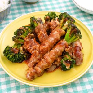 ブロッコリーのデミチーズ肉巻き