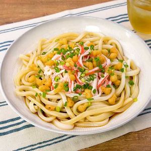 「カニカマだけサラダうどん」のレシピ動画