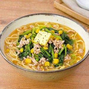 「ほうれん草の味噌バターラーメン」のレシピ動画