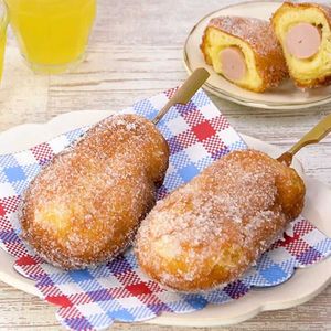 「チーズフレンチドック」のレシピ動画