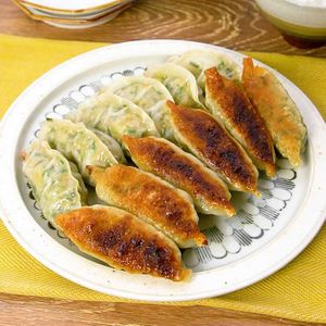 「油揚げのジューシー肉餃子」のレシピ動画